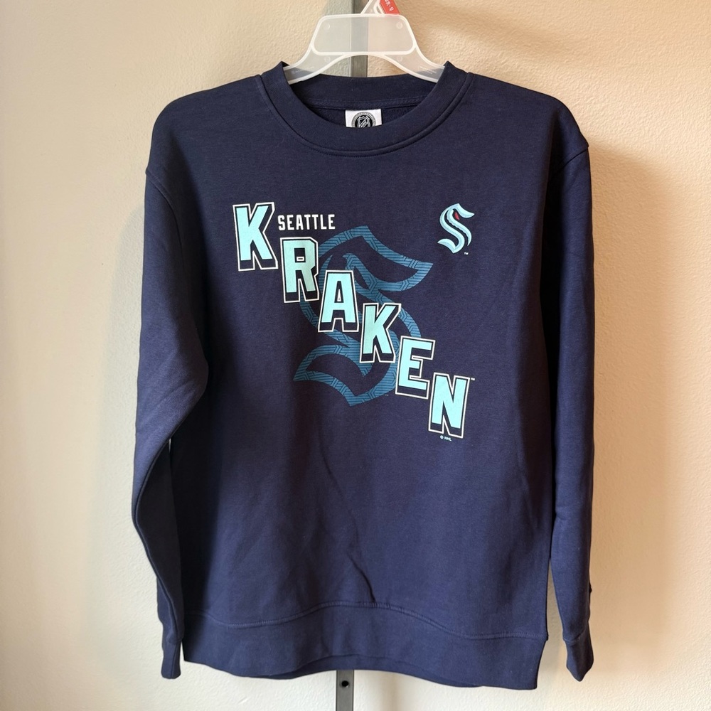 NWT Seattle Kraken mens navy blue crewneck sweatshirt